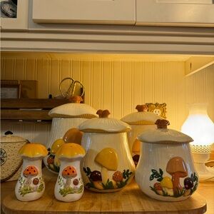 Mushroom jar set